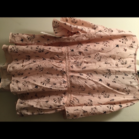 Melrose and Market pink floral blouse - Picture 2 of 4
